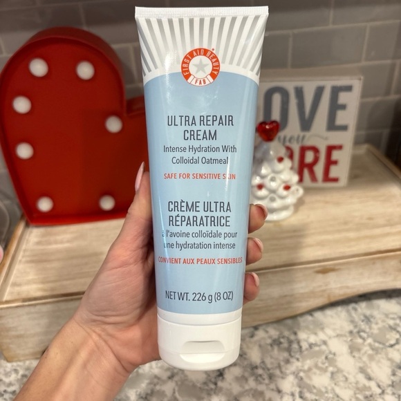 First Aid Beauty Ultra Repair Cream - Picture 9 of 9